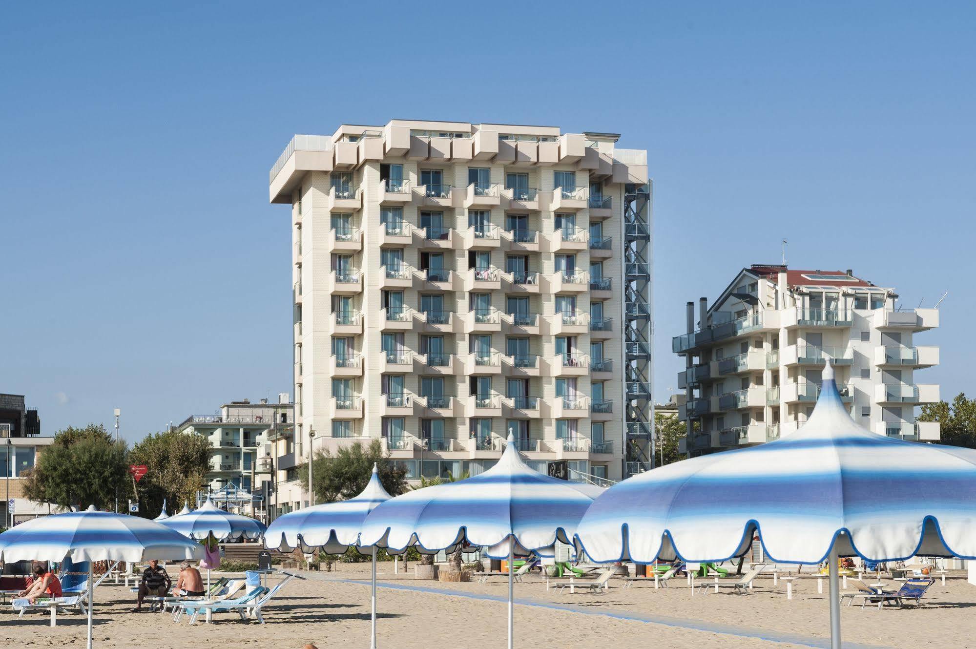 Terminal Palace & Spa Rimini Kültér fotó