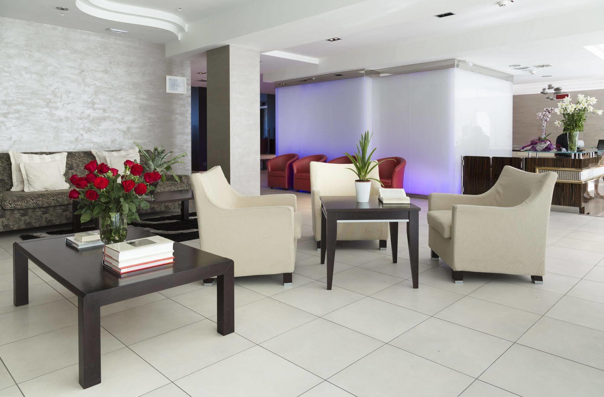 Terminal Palace & Spa Rimini Kültér fotó