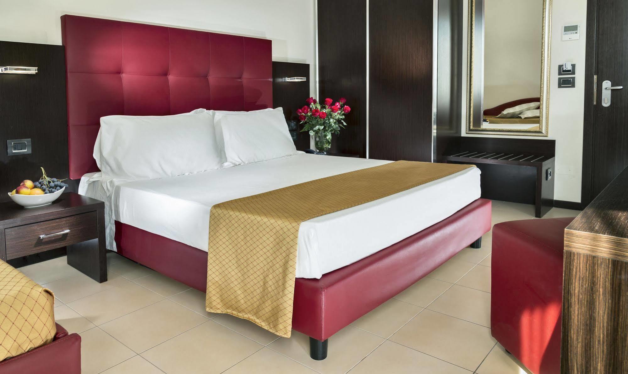 Terminal Palace & Spa Rimini Kültér fotó